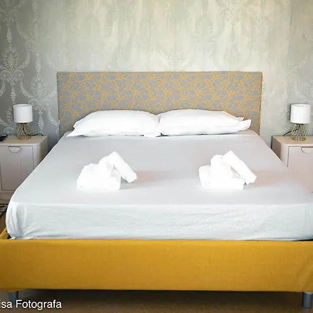 8 Archi Sul Mare Exclusive Sea View * Bari